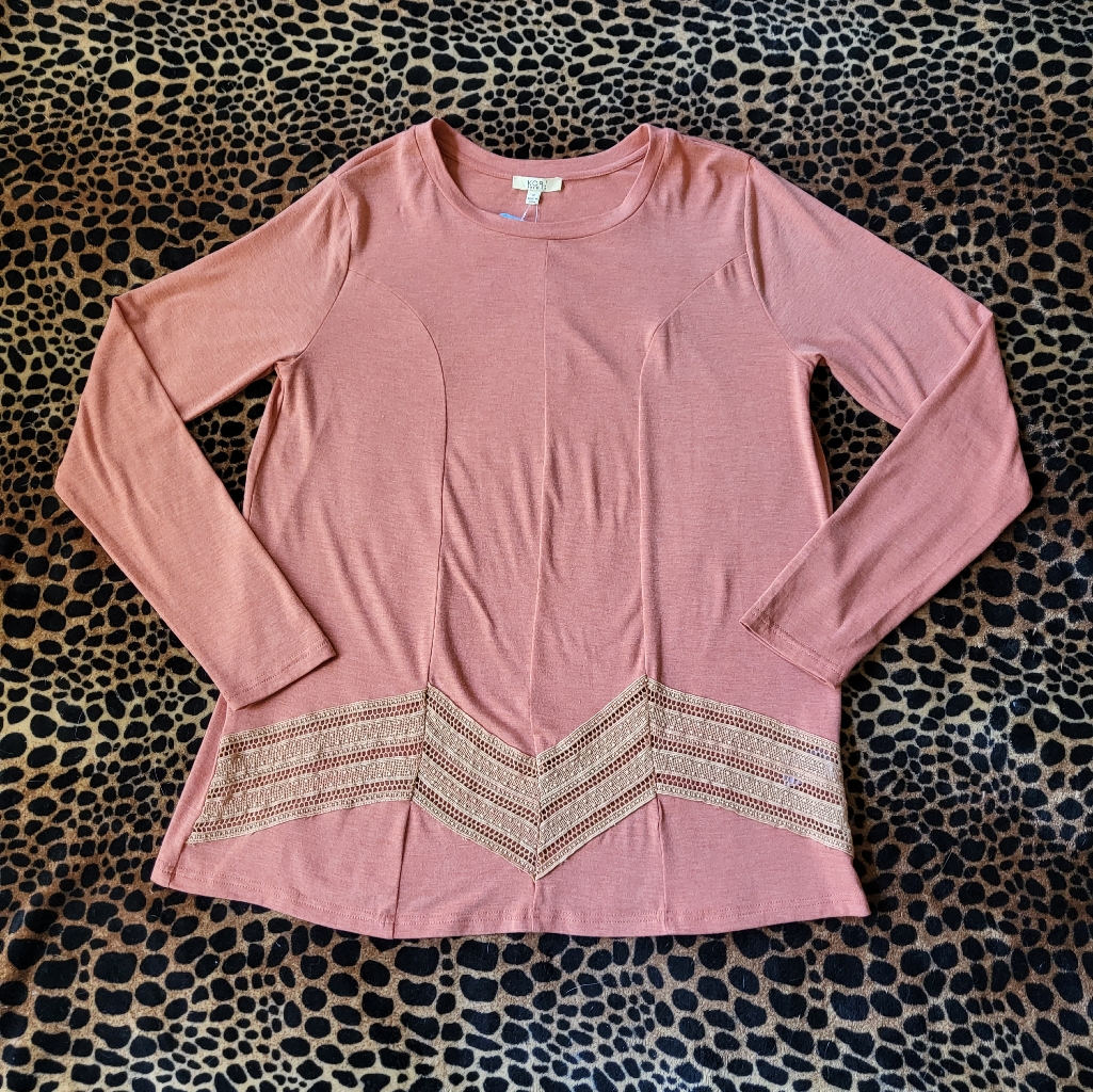 35. Blouse